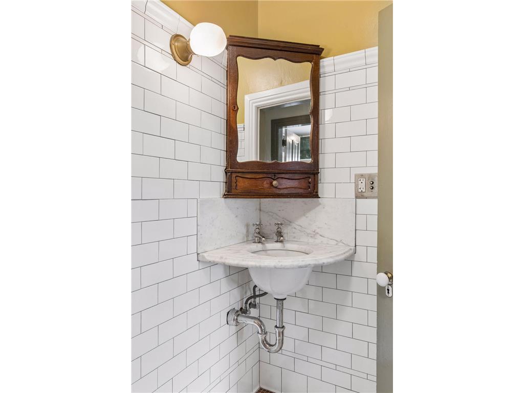 223 Walnut Street Saint Paul MN 55102 7101189 image79