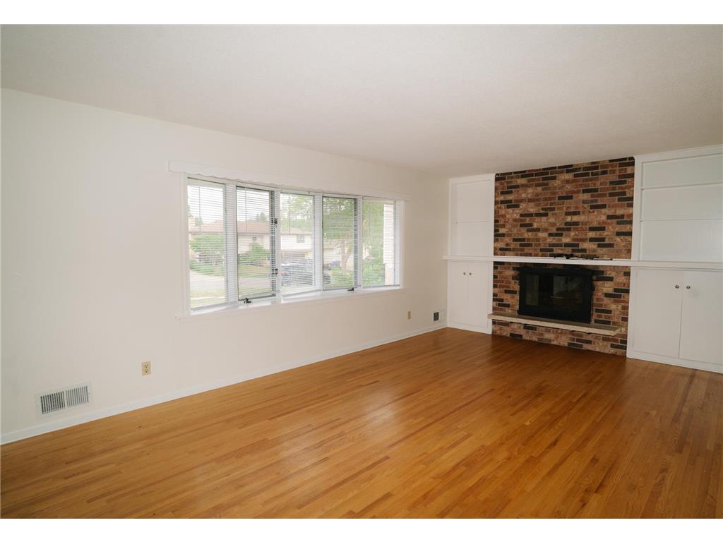 2230 Falcon Avenue Saint Paul MN 55119 7089252 image10