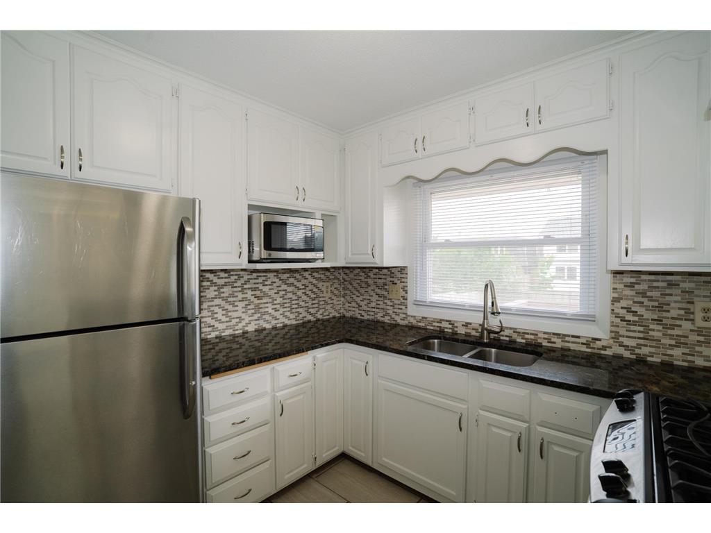 2230 Falcon Avenue Saint Paul MN 55119 7089252 image14
