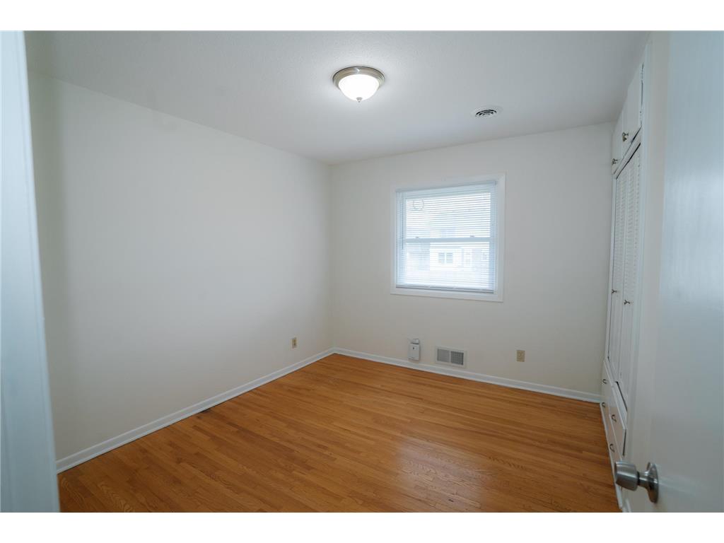 2230 Falcon Avenue Saint Paul MN 55119 7089252 image16