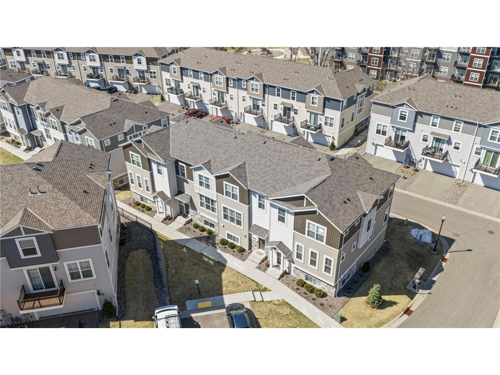 2230 Gateway Curve North Saint Paul MN 55109 7044266 image2