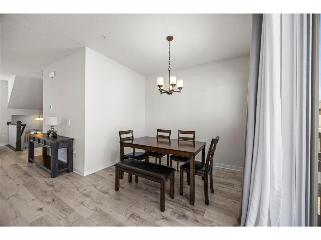 2230 Gateway Curve North Saint Paul MN 55109 7044266 image25