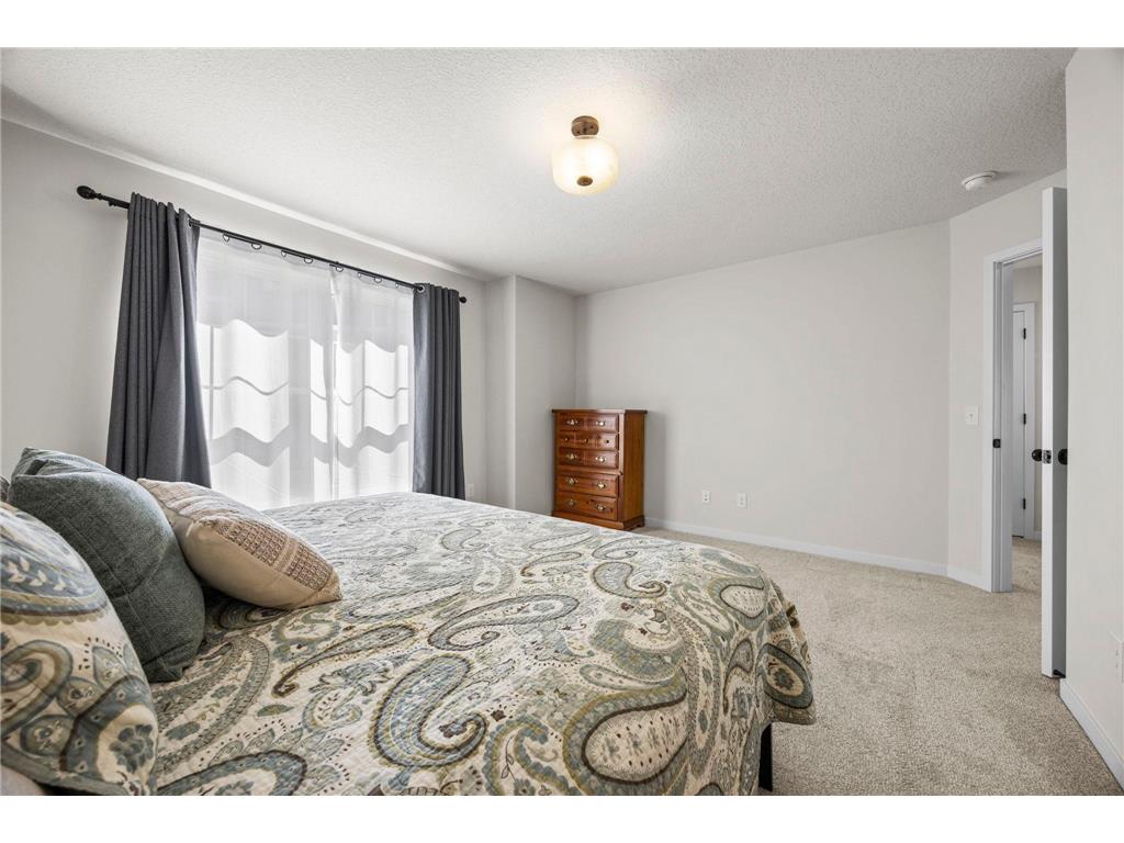 2230 Gateway Curve North Saint Paul MN 55109 7044266 image36