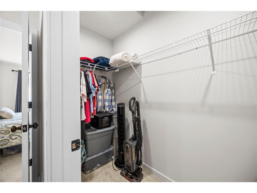 2230 Gateway Curve North Saint Paul MN 55109 7044266 image39