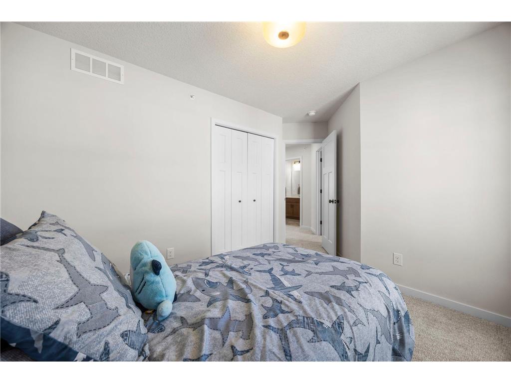 2230 Gateway Curve North Saint Paul MN 55109 7044266 image42