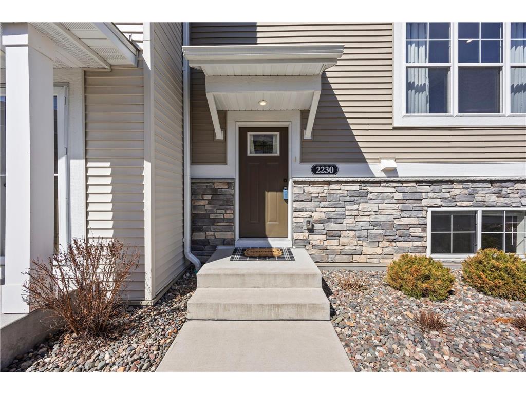 2230 Gateway Curve North Saint Paul MN 55109 7044266 image7