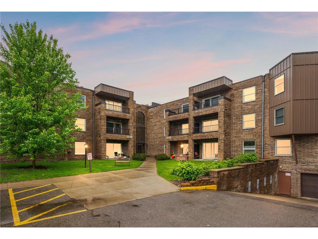 2230 Midland Grove Road #207 Roseville MN 55113 6721284 image1