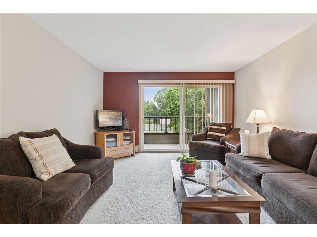 2230 Midland Grove Road #208 Roseville MN 55113 6785504 image2