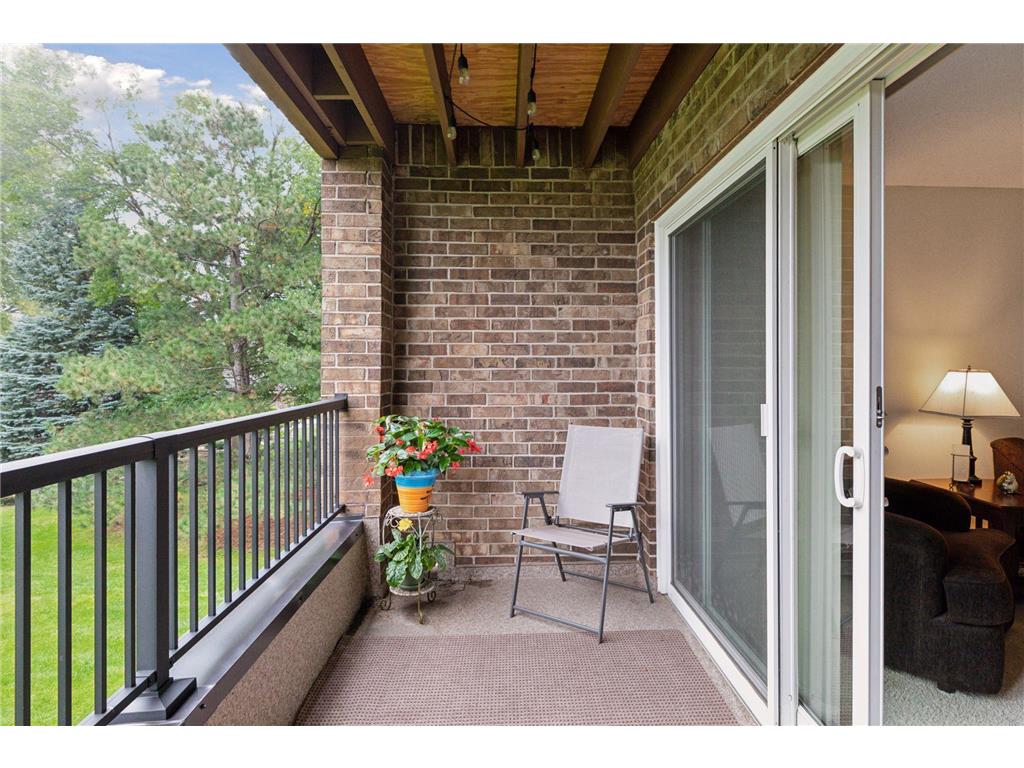 2230 Midland Grove Road #208 Roseville MN 55113 6785504 image23