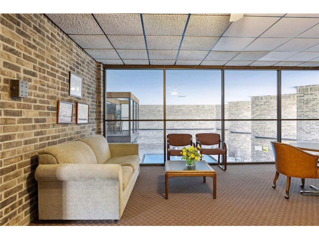 2230 Midland Grove Road #208 Roseville MN 55113 6785504 image32