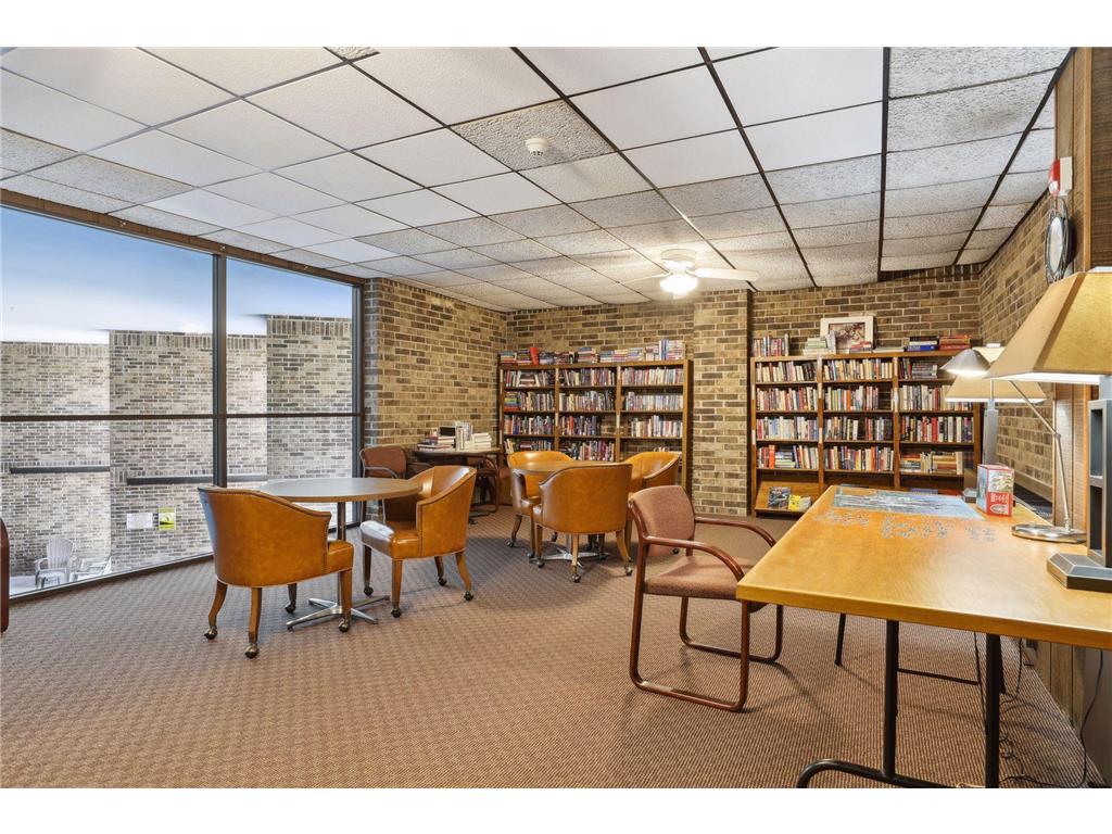 2230 Midland Grove Road #208 Roseville MN 55113 6785504 image33