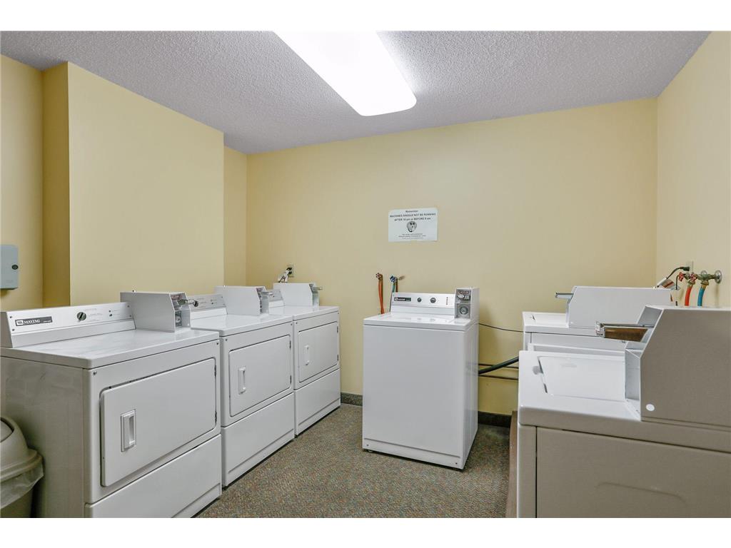 2230 Midland Grove Road #208 Roseville MN 55113 6785504 image37