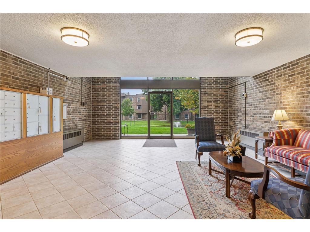 2230 Midland Grove Road #208 Roseville MN 55113 6785504 image41