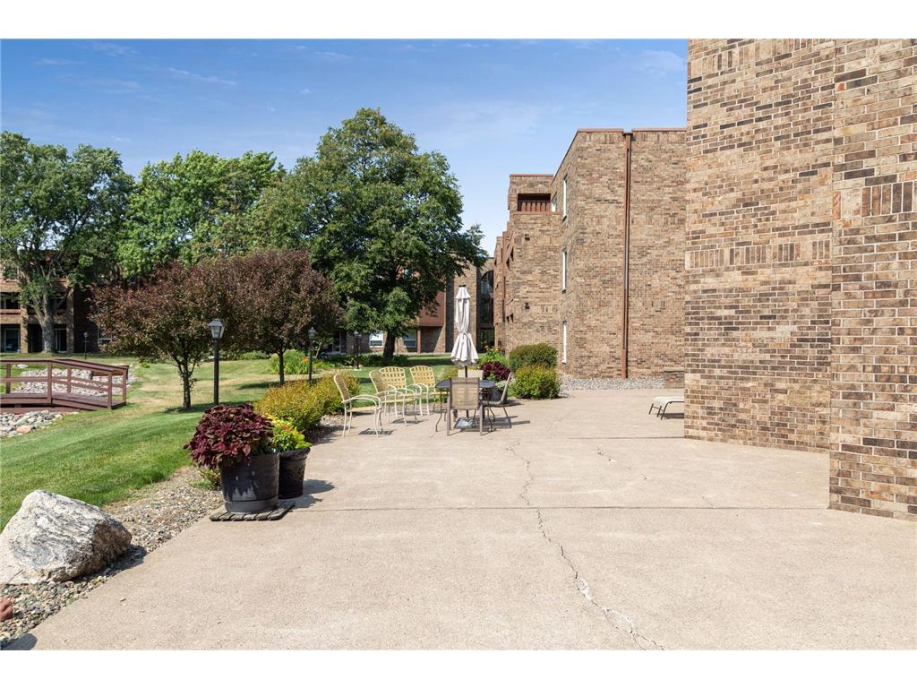 2230 Midland Grove Road #208 Roseville MN 55113 6785504 image46