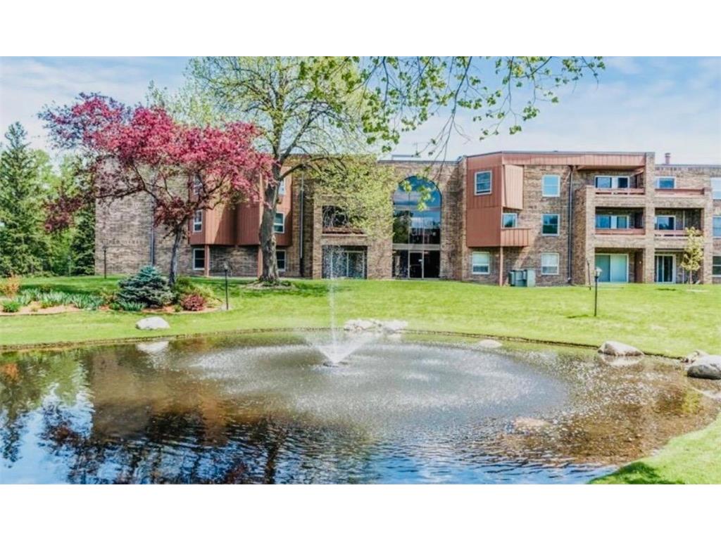 2230 Midland Grove Road #305 Roseville MN 55113 7103897 image1