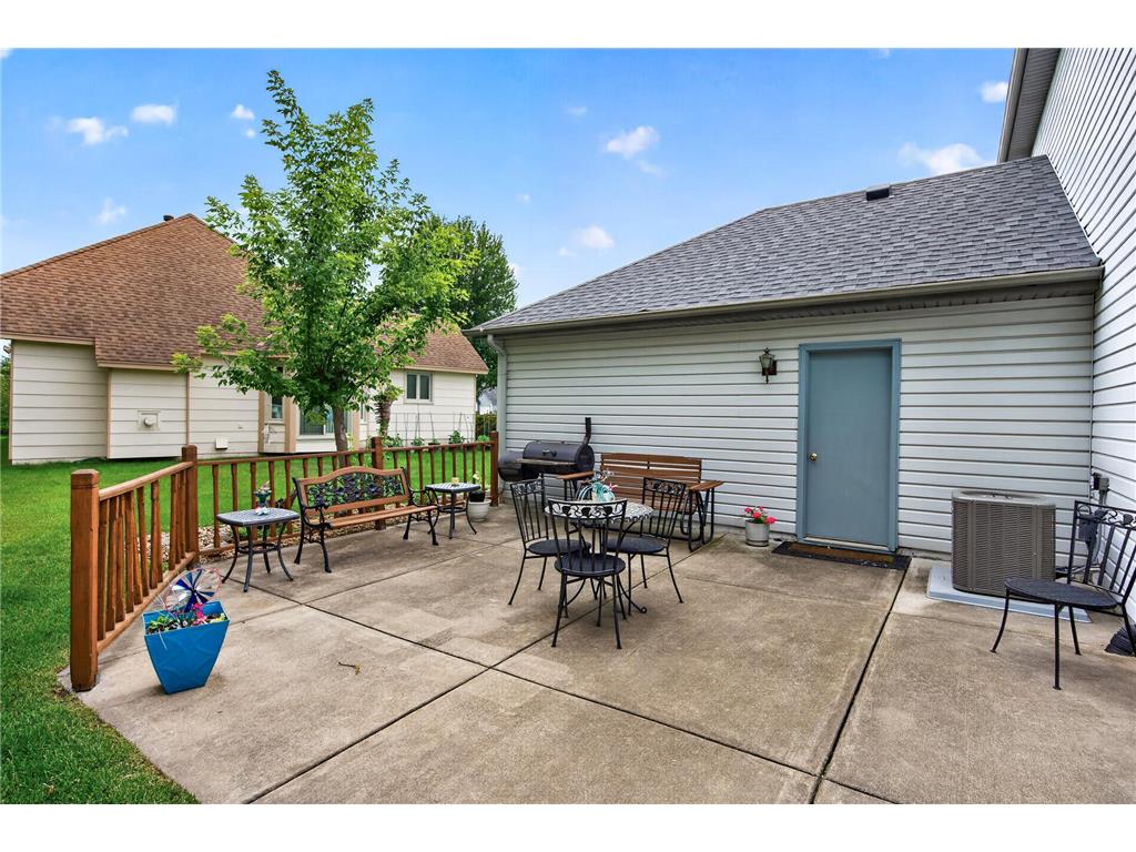2230 Woodbridge Way Woodbury MN 55125 7100844 image24