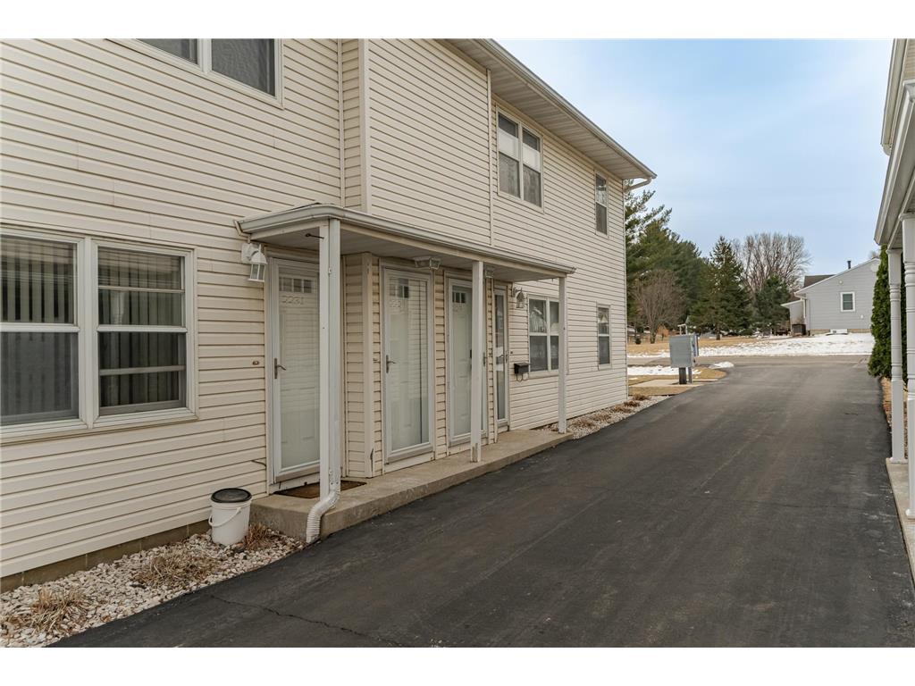 2231 3rd Street SW Rochester MN 55902 6691704 image1