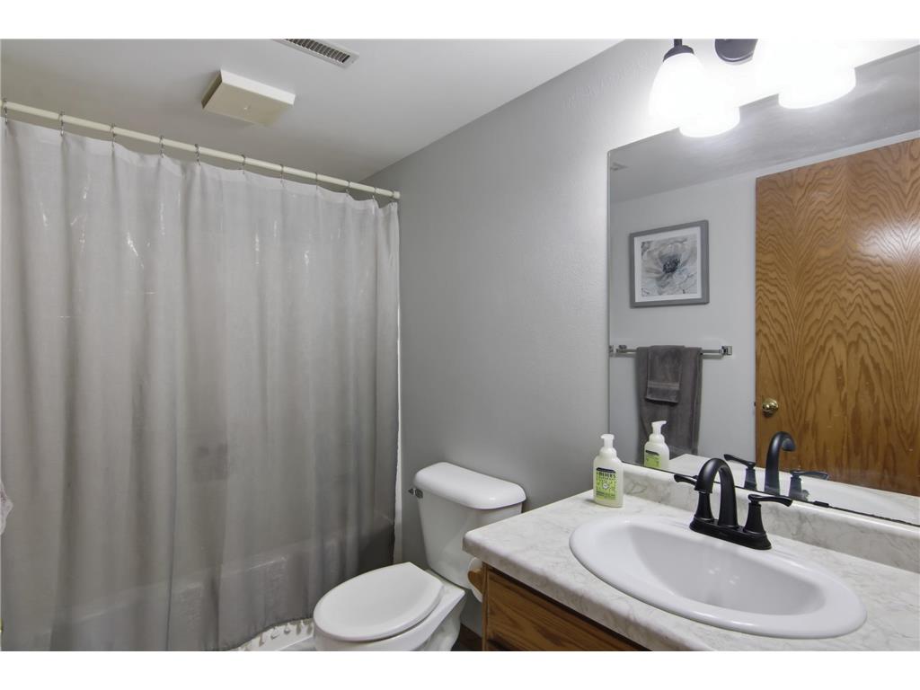 2231 Frank Street Eau Claire WI 54703 7102654 image22