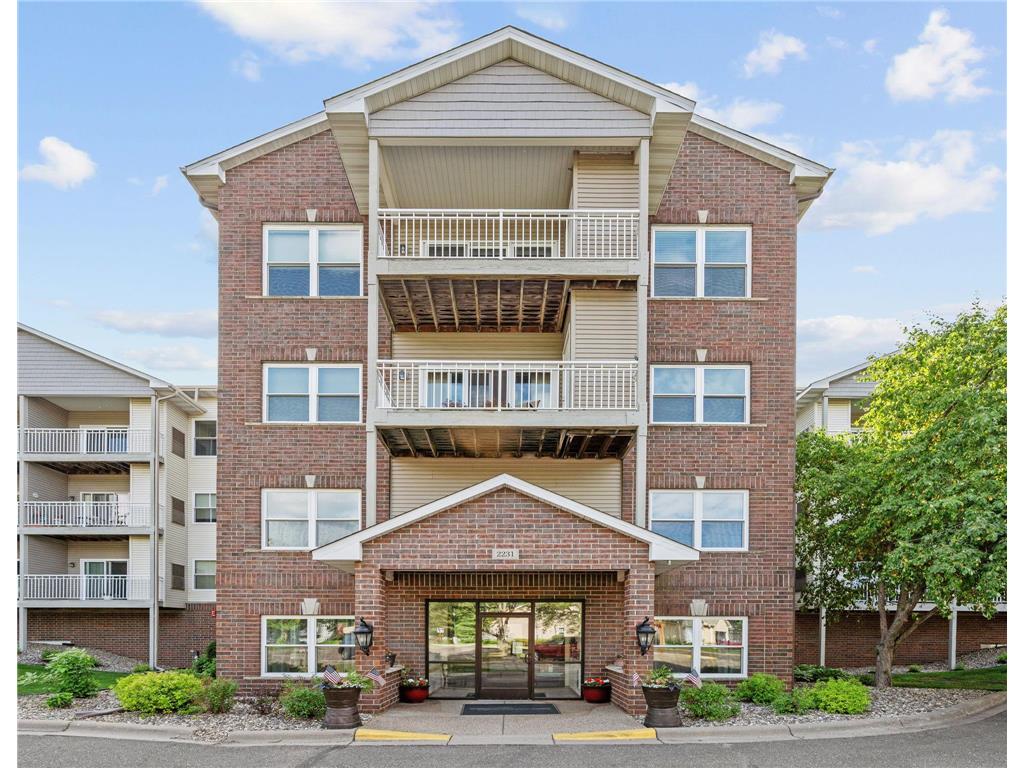 2231 Penn Place #114 North Saint Paul MN 55109 7072925 image1