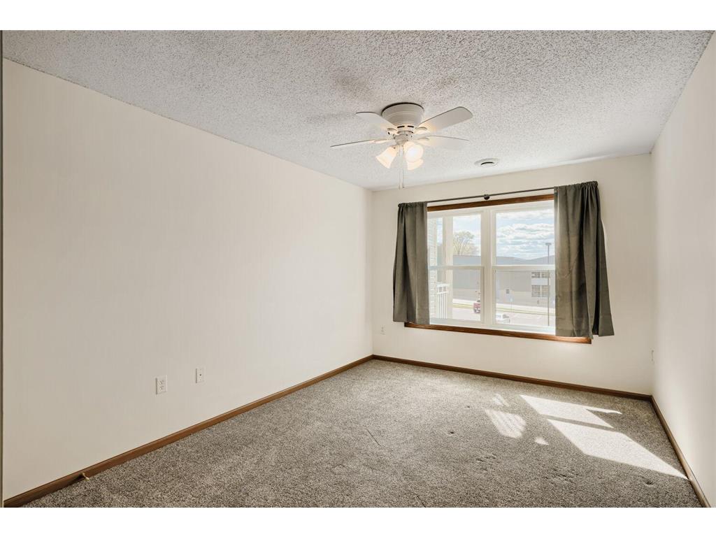 2231 Penn Place #120 North Saint Paul MN 55109 7060353 image12