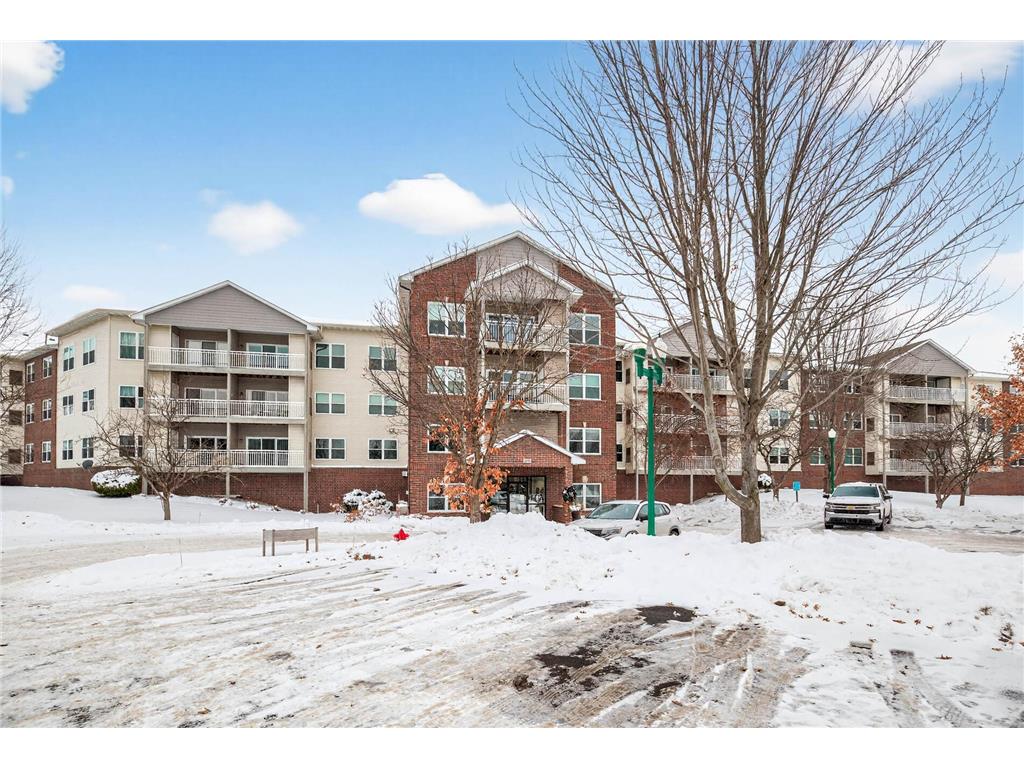 2231 Penn Place #124 North Saint Paul MN 55109 7003901 image1