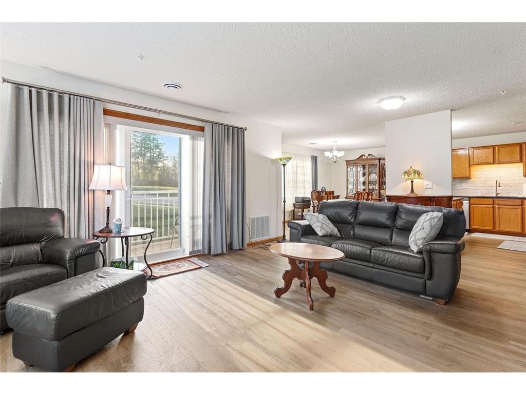 2231 Penn Place #201 North Saint Paul MN 55109 7058017 image1
