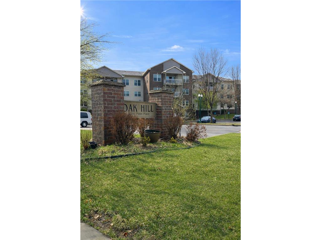 2231 Penn Place #201 North Saint Paul MN 55109 7058017 image20