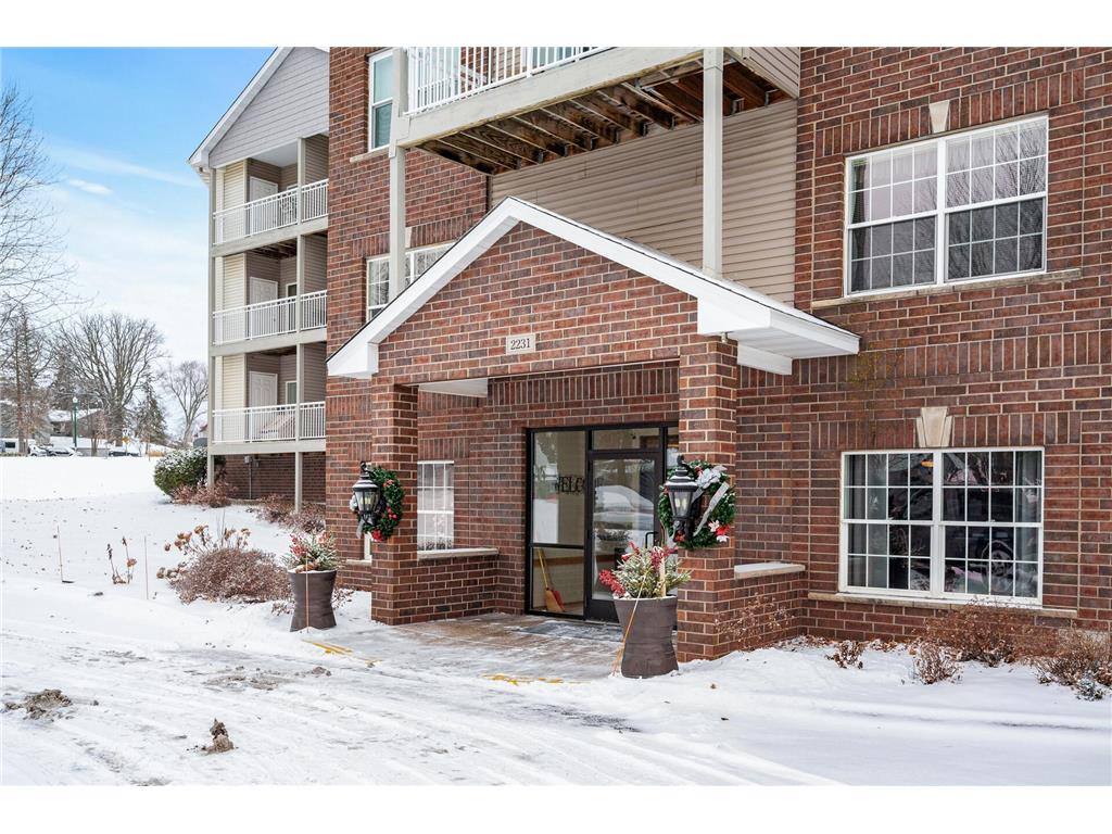2231 Penn Place #315 North Saint Paul MN 55109 6648078 image1