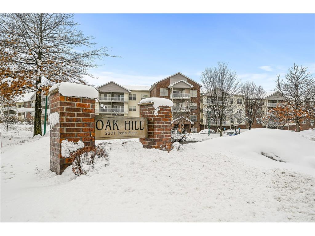 2231 Penn Place S #101 North Saint Paul MN 55109 6339082 image1