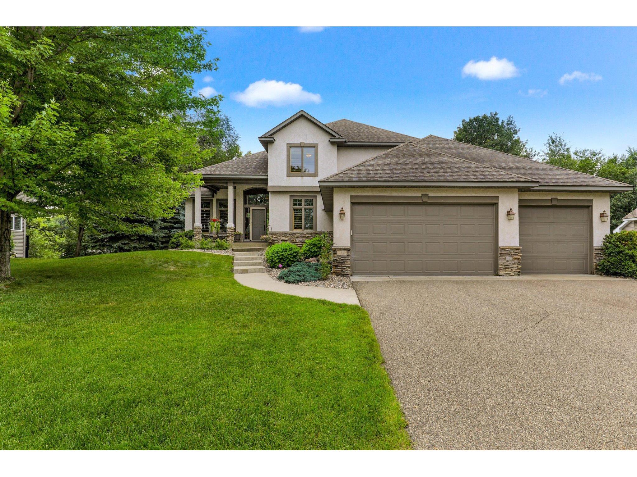 2232 Estates Drive, Eagan, MN 55122 MLS 6023014 Edina Realty