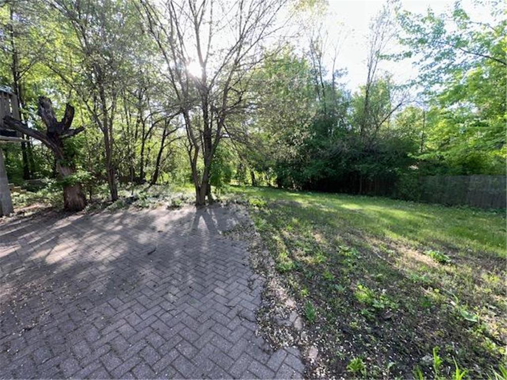 2232 Searle Street Maplewood MN 55117 7075070 image10