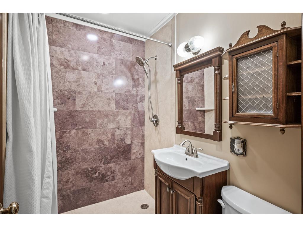 2233 Fremont Avenue E Saint Paul MN 55119 7078142 image17