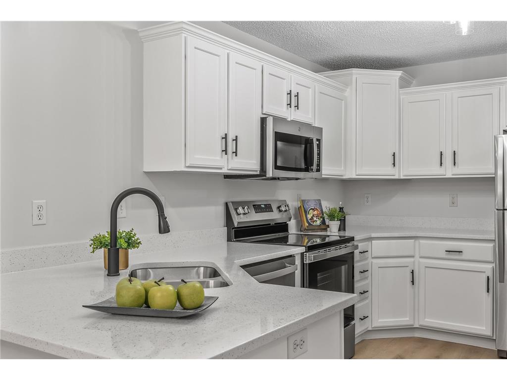 2233 River Rock Lane Shakopee MN 55379 6695327 image1
