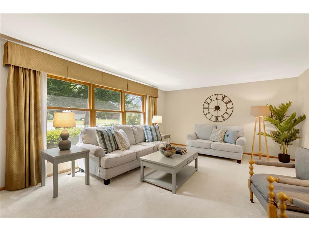 2233 Valley View Place, Saint Paul, MN, 55119 | MLS: 6704806 | Edina Realty