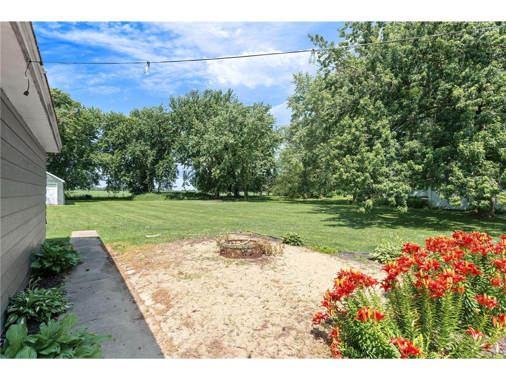 22341 570th Avenue Austin MN 55912 7102371 image44