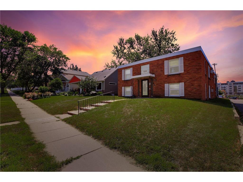 2236 Pinehurst Avenue Saint Paul MN 55116 6747742 image1
