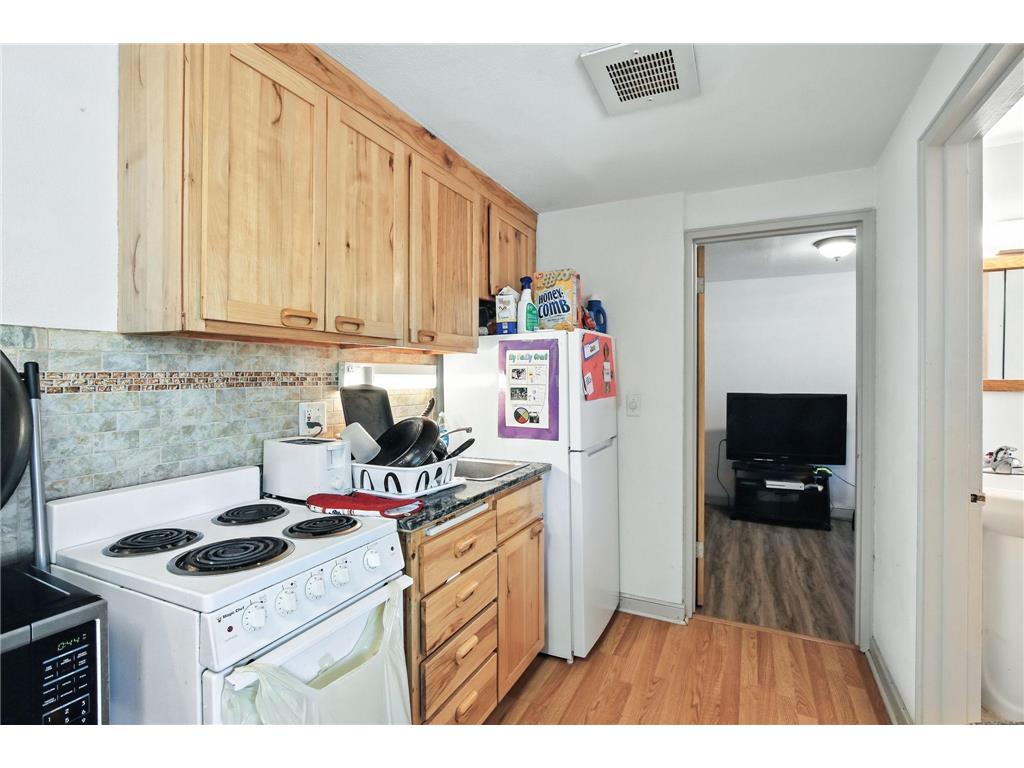 2236 Pinehurst Avenue Saint Paul MN 55116 6747742 image10