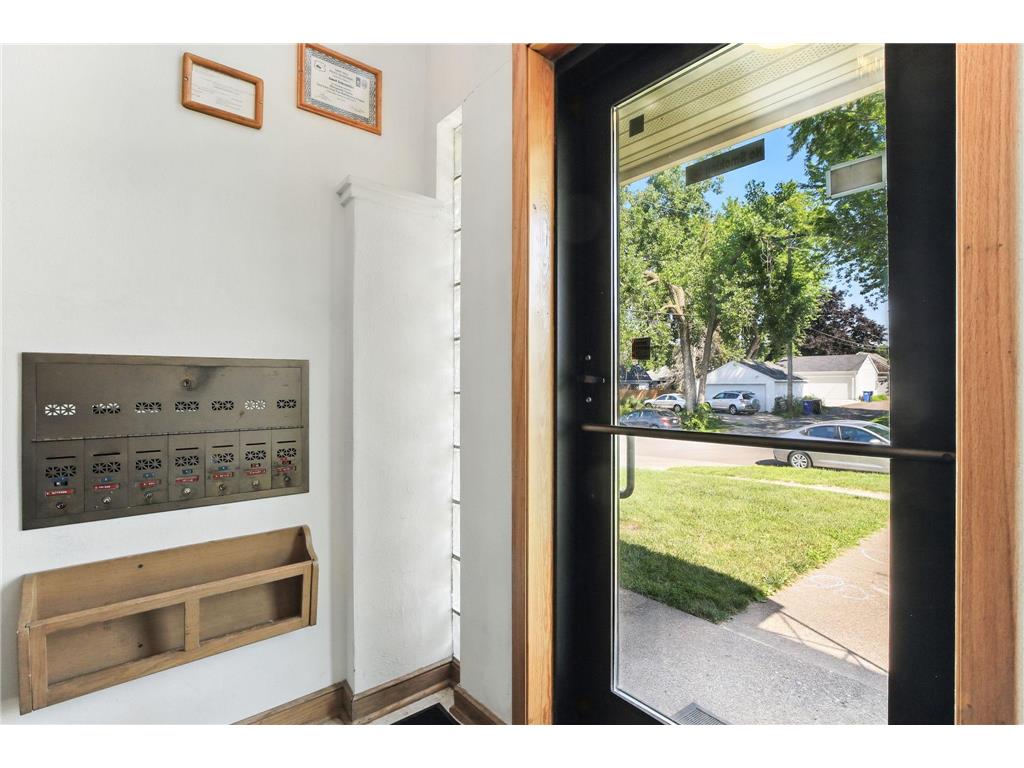 2236 Pinehurst Avenue Saint Paul MN 55116 6747742 image4