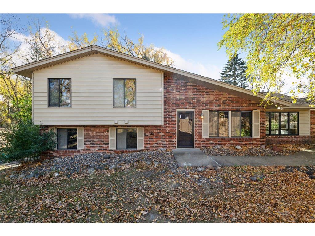 2237 Country Lane Minnetonka MN 55305 6272288 image1