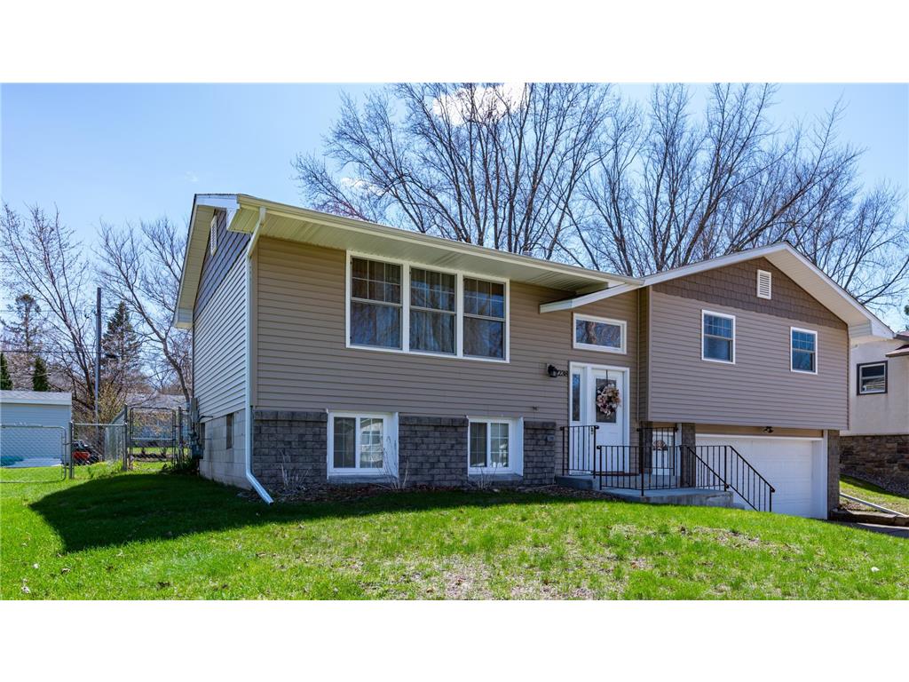 2238 Cowern Place E North Saint Paul MN 55109 6350180 image1