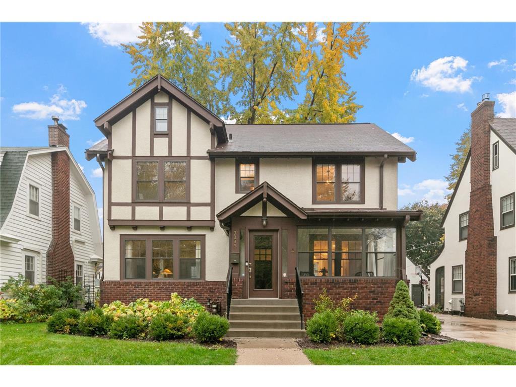 2238 Riverwood Place Saint Paul MN 55104 6675769 image1