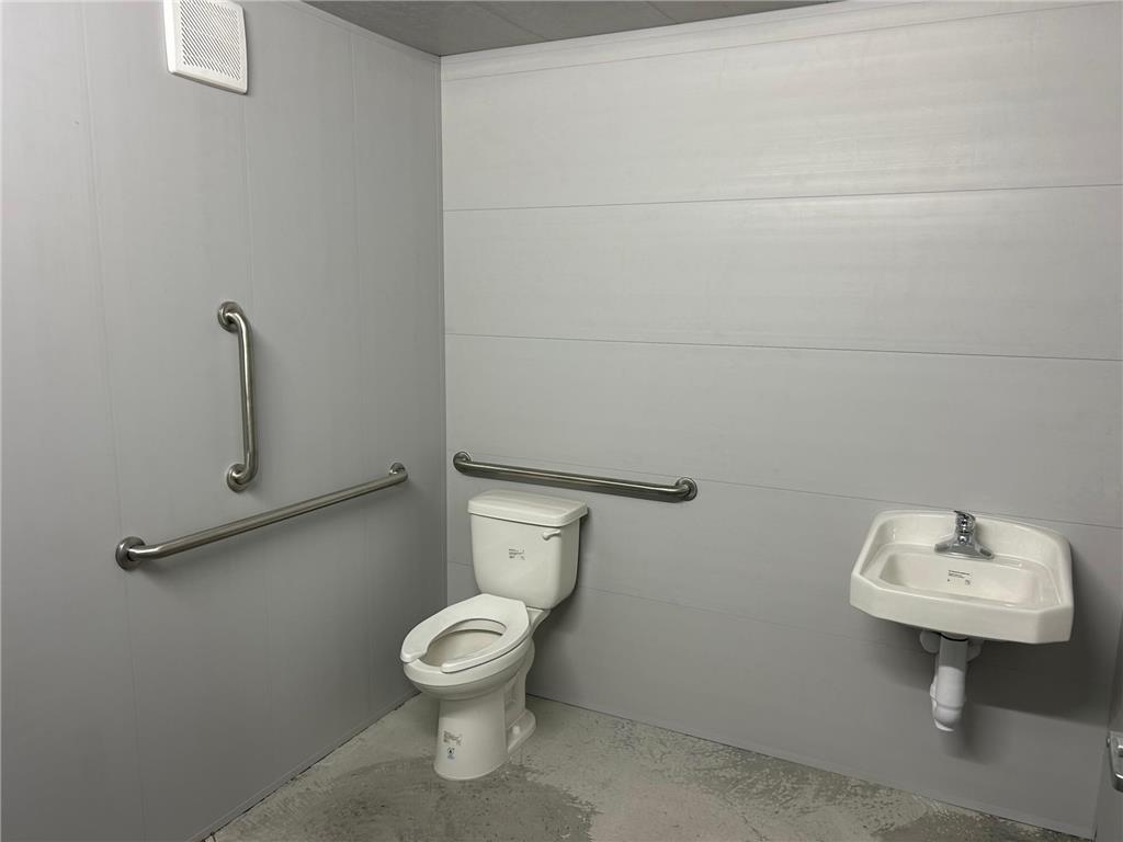 22381 HWY 10 #Unit E Hawley MN 56549 7000939 image5