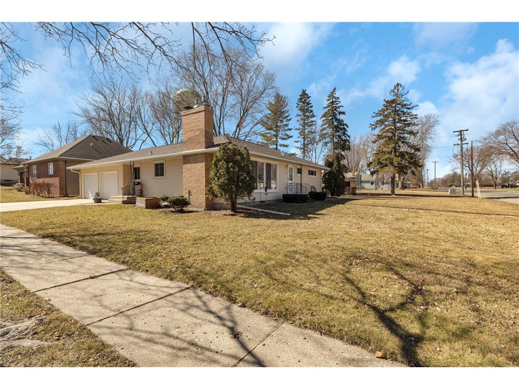 224 16th Street E Glencoe MN 55336 6497988 image1