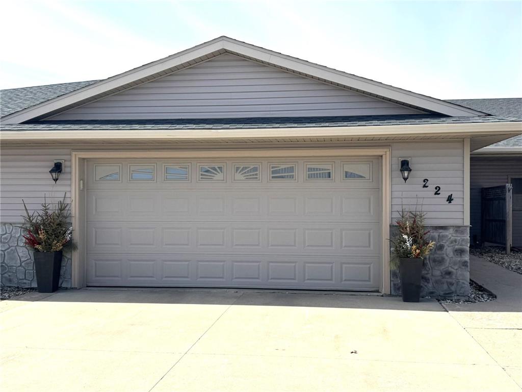 224 25th Street SE Willmar MN 56201 7042457 image2