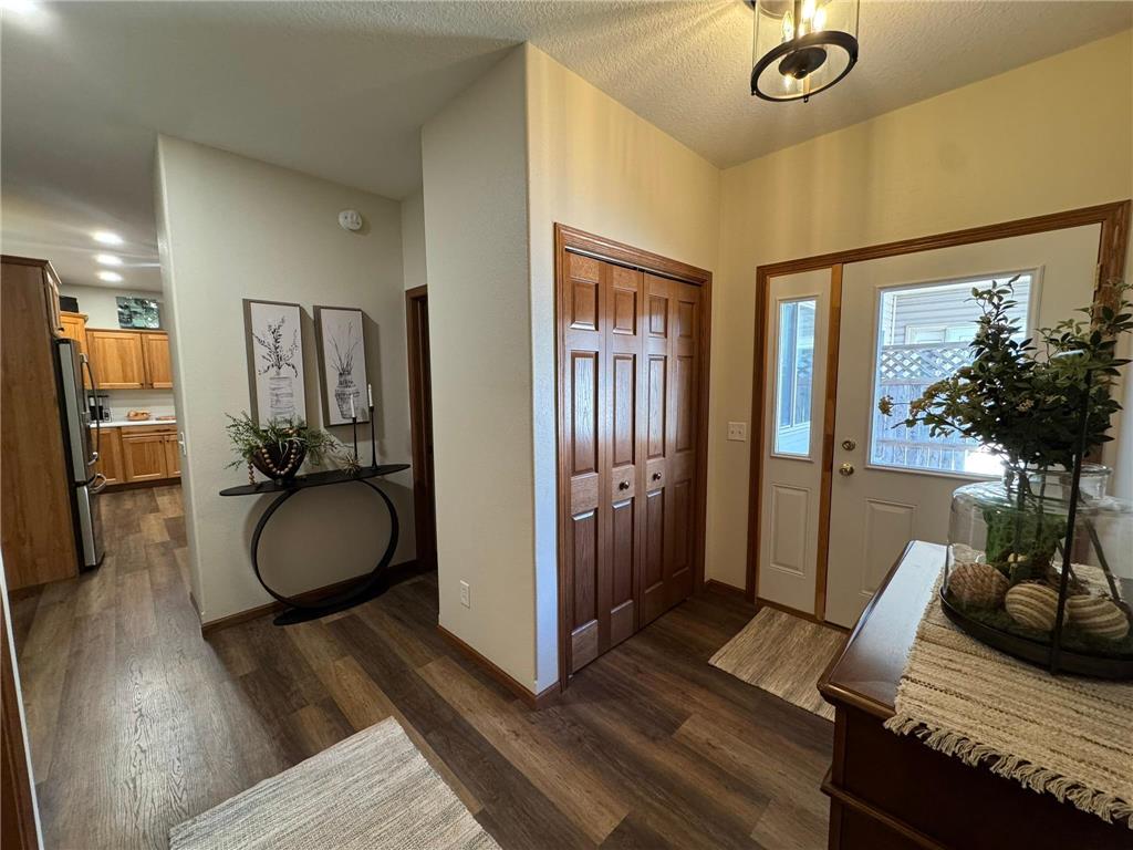 224 25th Street SE Willmar MN 56201 7042457 image3