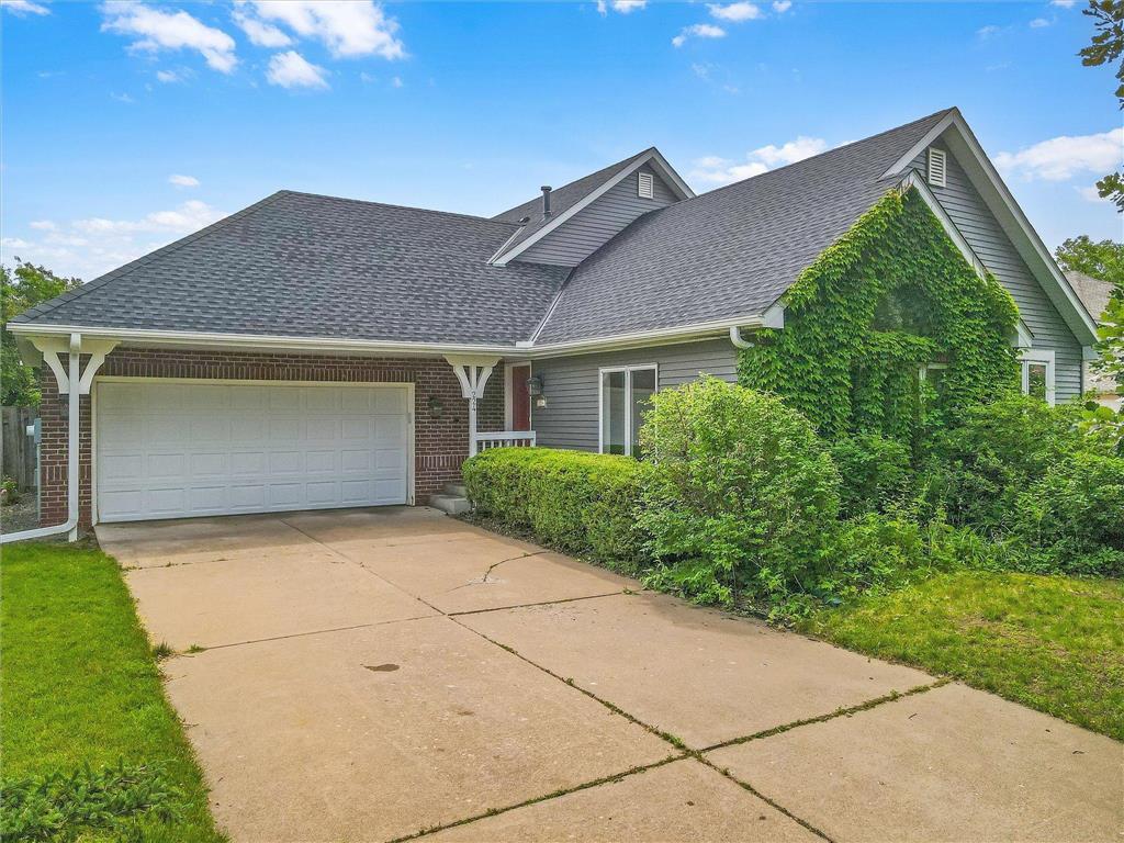 224 Cottonwood Drive Vadnais Heights MN 55127 6565341 image1