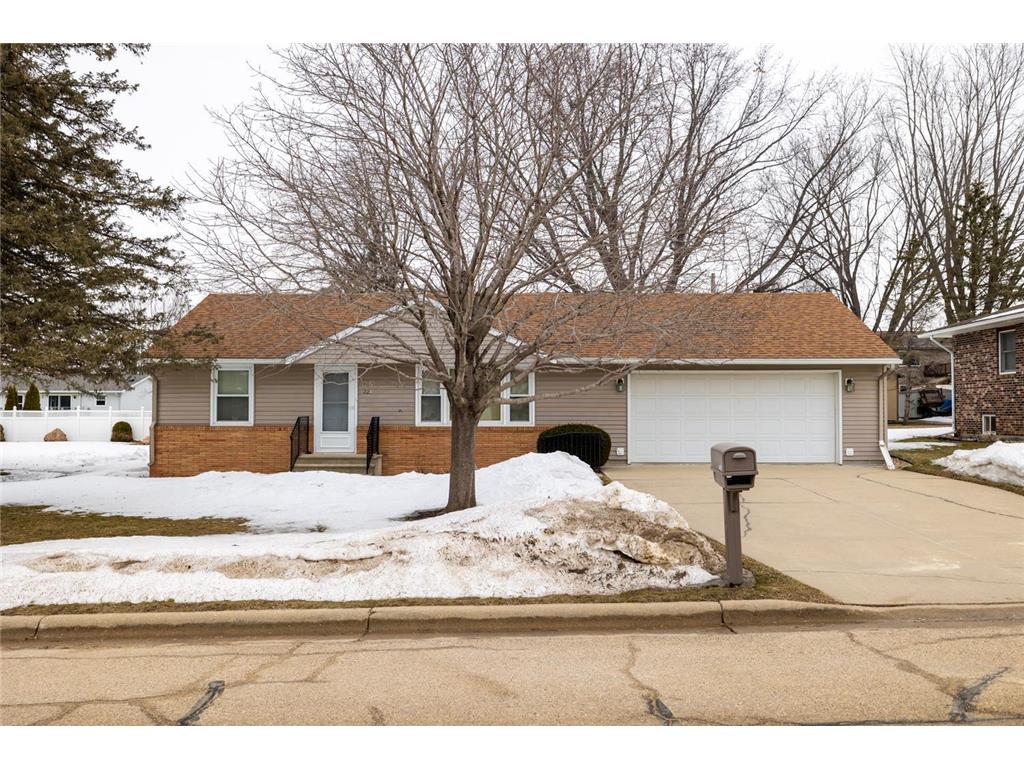 224 E 12th Street Zumbrota MN 55992 6344003 image1