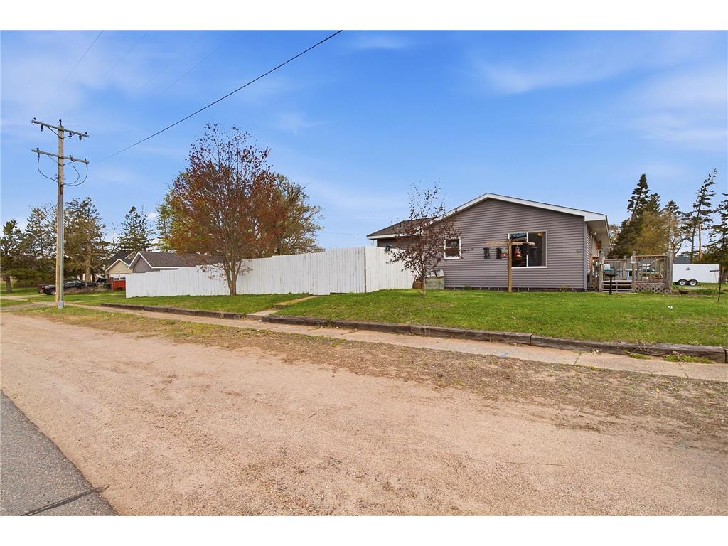224 E 2nd Street Pillager MN 56473 7065485 image19