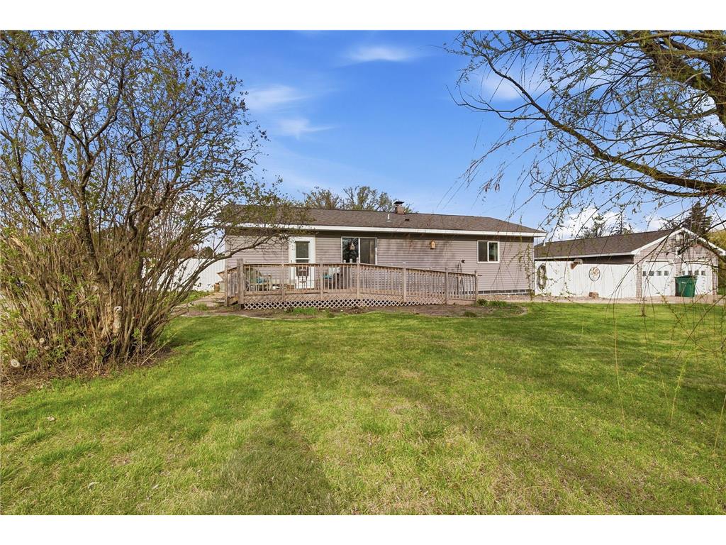 224 E 2nd Street Pillager MN 56473 7065485 image4