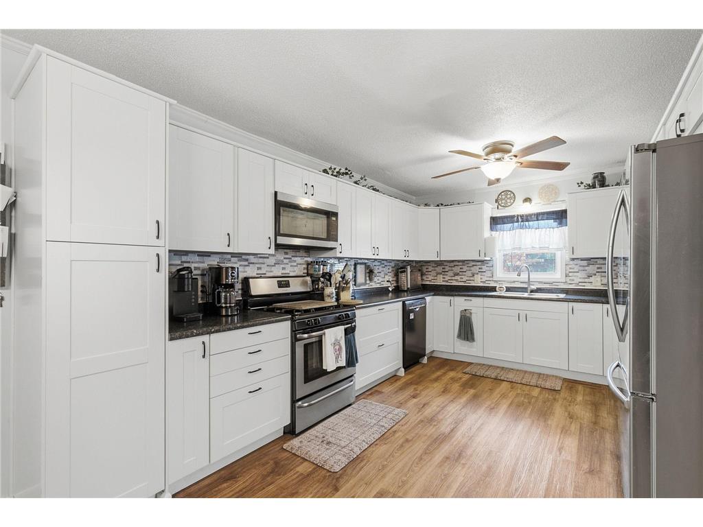 224 E 2nd Street Pillager MN 56473 7065485 image7